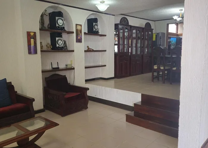 Casa En Zona Residencial
